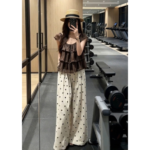 韩系巨好看漂亮ootd穿搭一整套2026字母流行初夏季独特绝美小套装