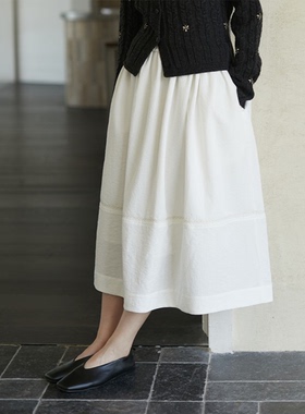 Seams Sense｜清冷气质松紧腰碎褶绣花白色A字中长半身裙17122