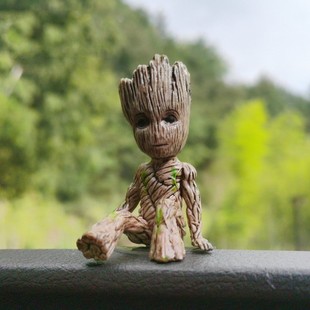 银河护卫队坐姿格鲁特小树人宝宝汽车摆件模型巴西木盆栽车载手办