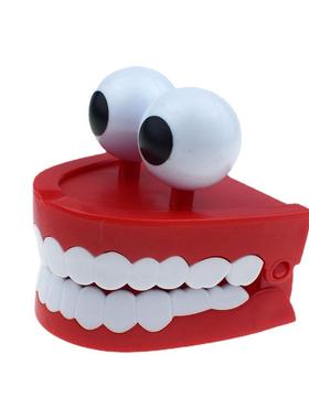 Novelty Large Upper Chan wth Eyes Jumpng Bg Whte Teeth Col N