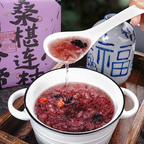 桑椹冻干银耳羹免煮早餐