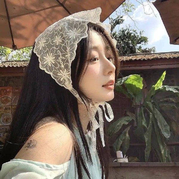 Retro Lace Bandana Triangle Neck Scarf Embroidered Lace