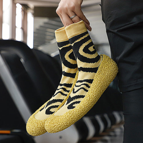 爱笑喵运动包裹沙滩鞋健身鞋