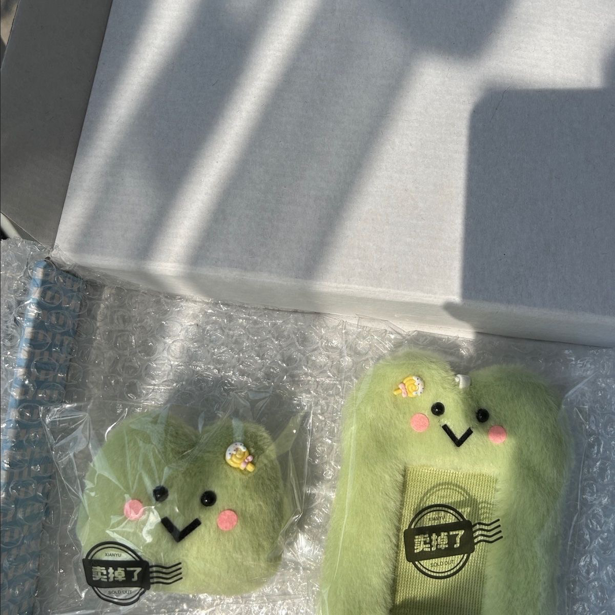 新款周边可爱小黄鸭毛绒卡套小卡保护套公交卡套保护套展示挂件