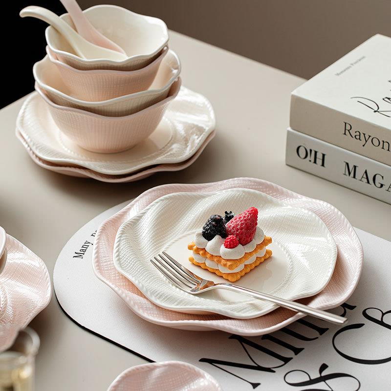 Floral patterned ceramic pink Western tableware