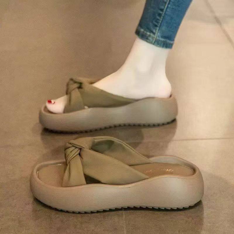 断码清仓真皮凉拖鞋女鞋外穿2025年新款厚底休闲沙滩凉鞋一字拖鞋