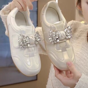 真皮百搭舒适阿甘鞋 羊皮版 新款 女2026春季 蝴蝶结银色水钻德训鞋