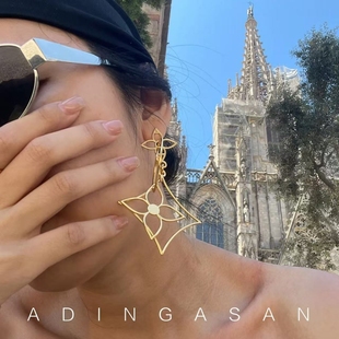 几何菱形金色大耳环轻奢高级新款镂空夸张耳坠时尚流苏气质长耳饰