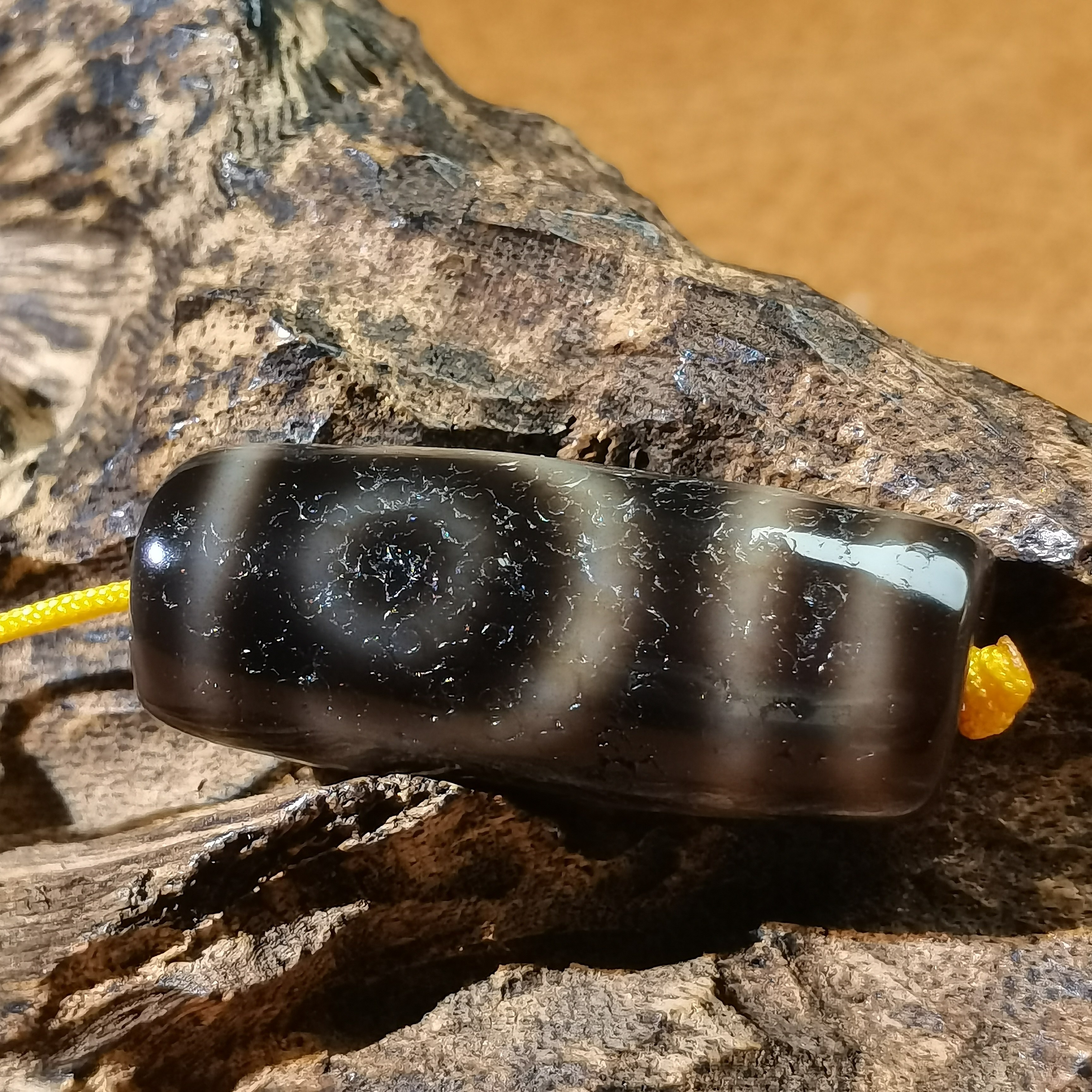 藏传虫虫系列老糯沧桑古朴莲花两眼天珠满风化玛瑙玉髓珠项链配饰