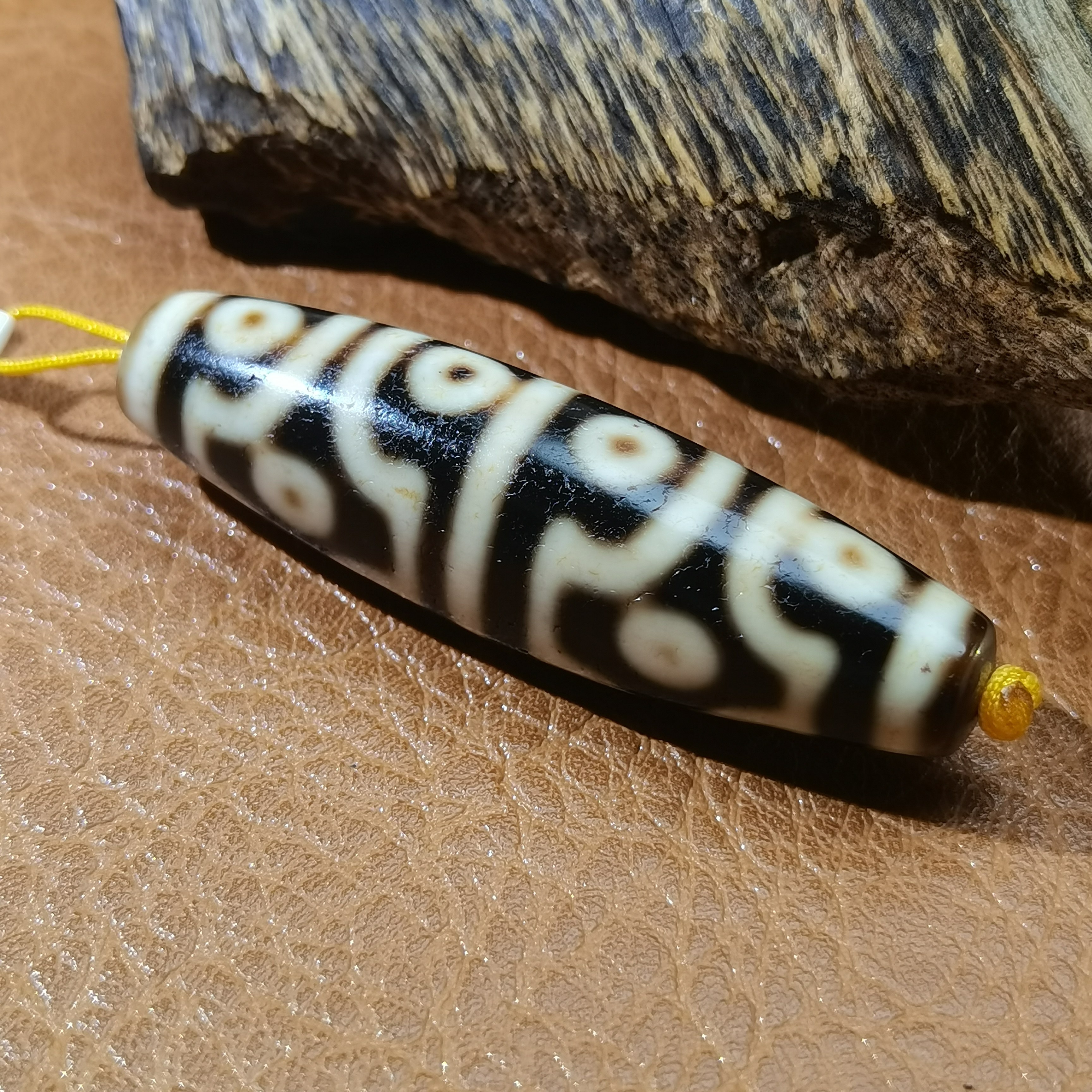 藏传至纯黑白老虫虫系列十字金刚莲花十二眼天珠玛瑙玉髓锁骨链