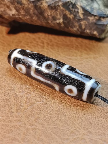 风化沧桑九眼天珠藏传九眼石页岩玉髓玛瑙真品老气横秋古朴油润