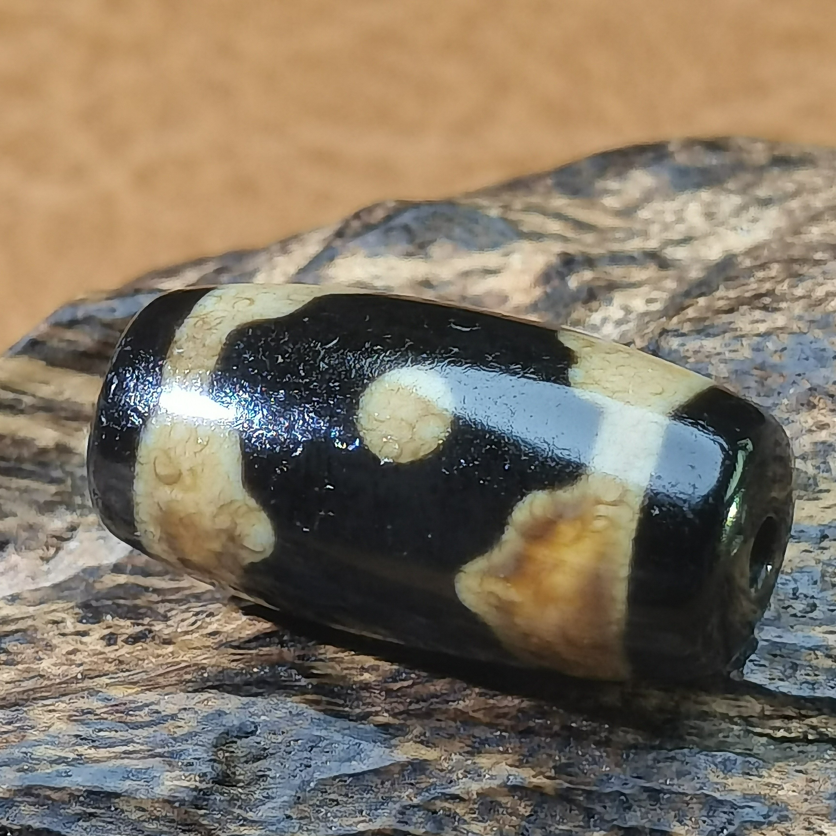 藏区流转油沁包浆坛城三眼天珠熟美细腻玛瑙玉髓珠藏式锁骨链配饰