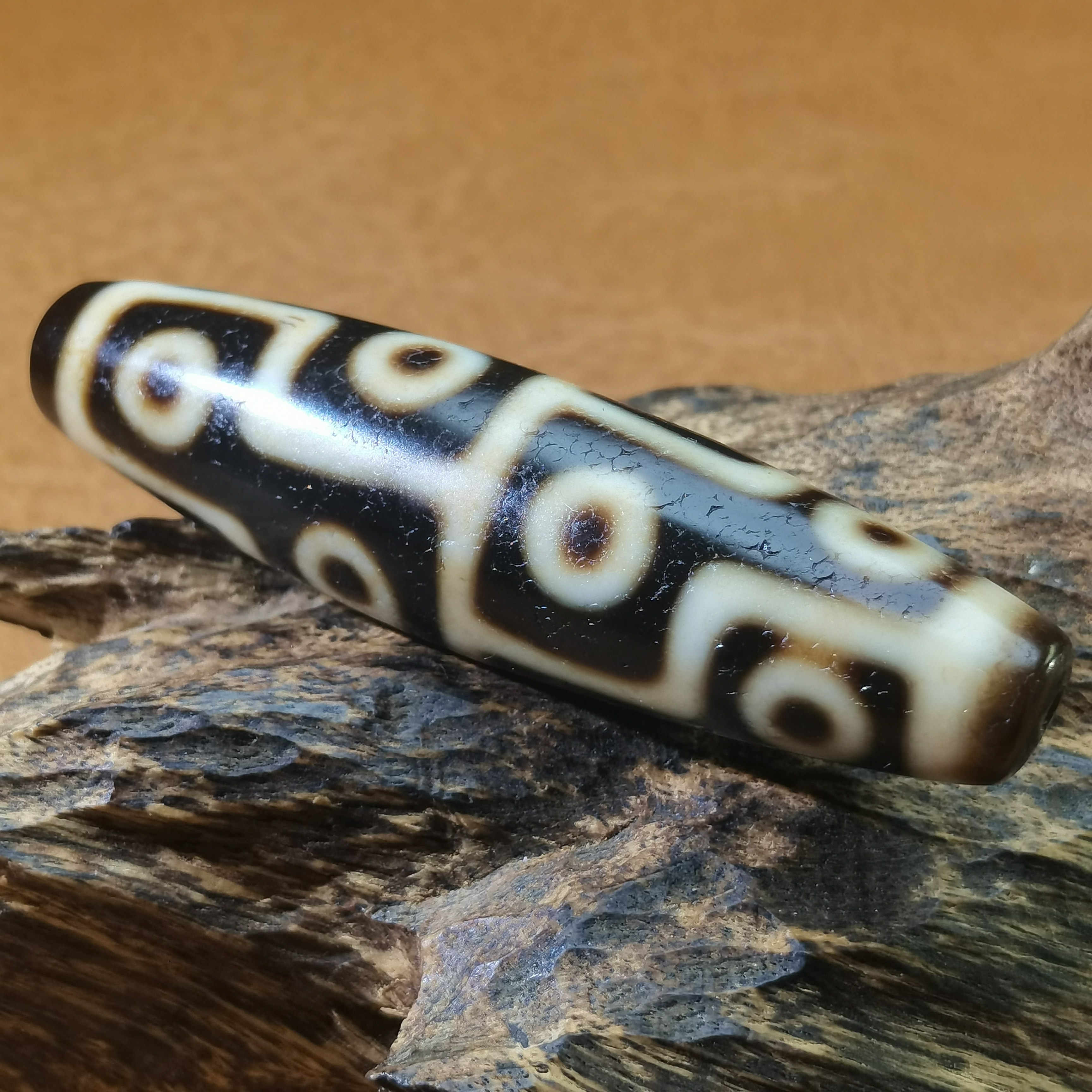 藏系真品老虫虫系列风化熟美折线十二眼天珠玛瑙玉髓珠藏式锁骨链