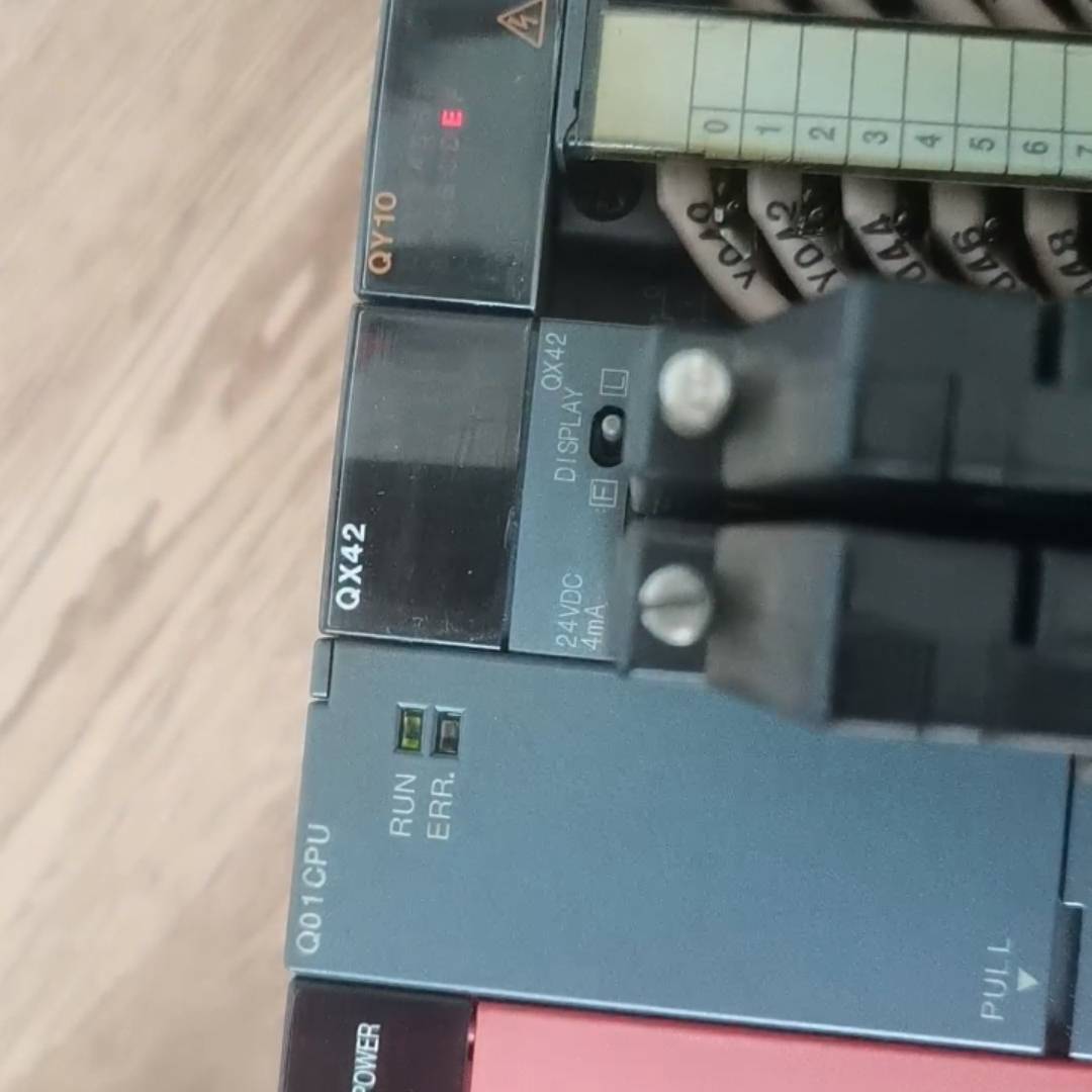 [议价]三菱Q系列Q61P Q01CPU QX42 QY10 QD7