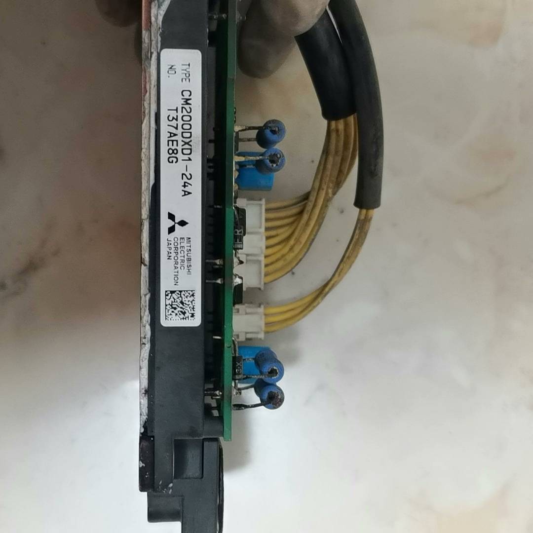 [议价]安川H100变频器  CM200DXD1-24A+配套驱动板