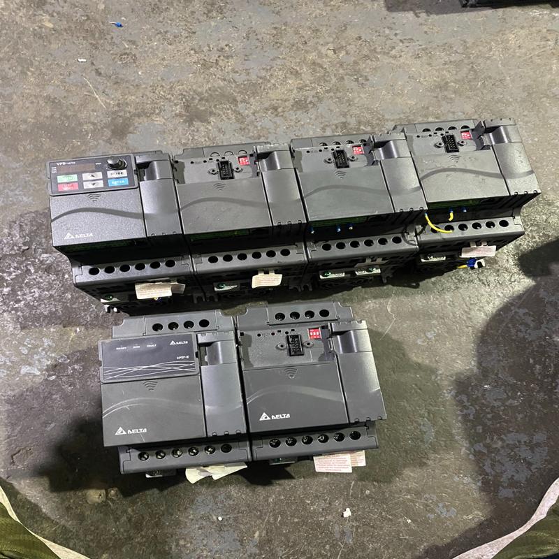 [议价]VFD037E43A 3.7kw 4个 其中1个断脚