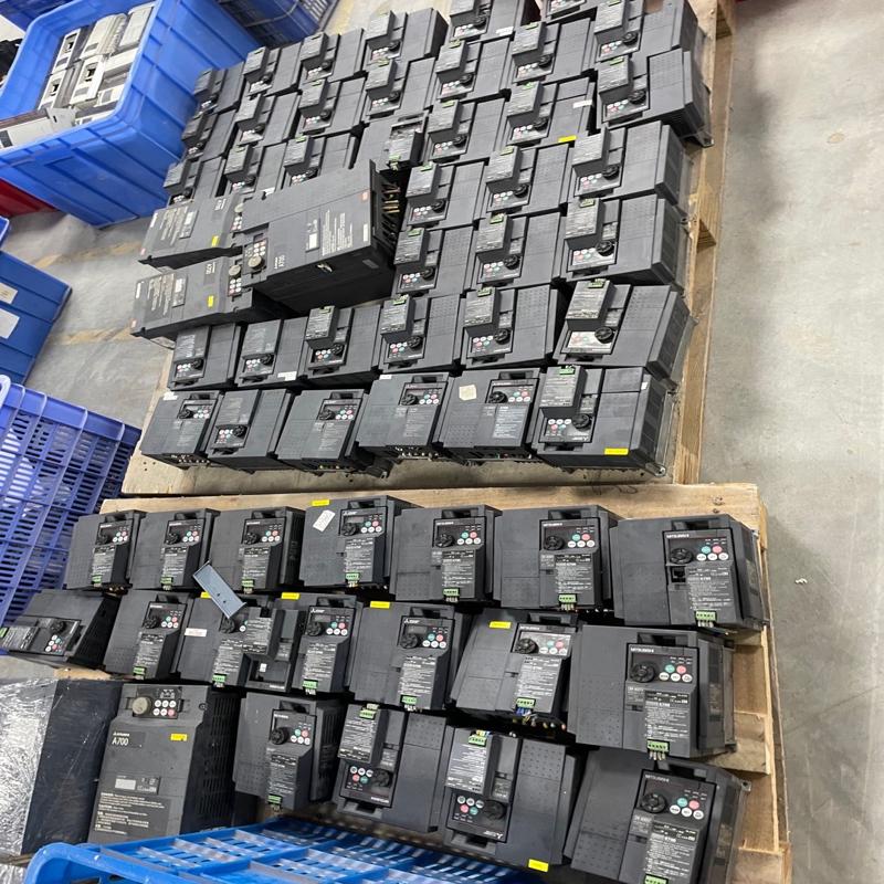 [议价]三菱400w变频器 FR-E740-0.4K-CHT