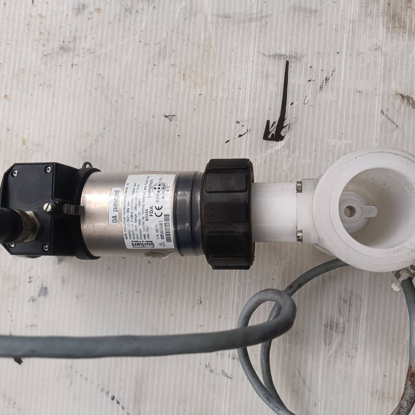 [议价]����burkert 8228 һ��Һ��ʽ�絼�