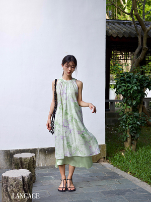 防晒凉爽抽象印花无袖褶皱连衣裙