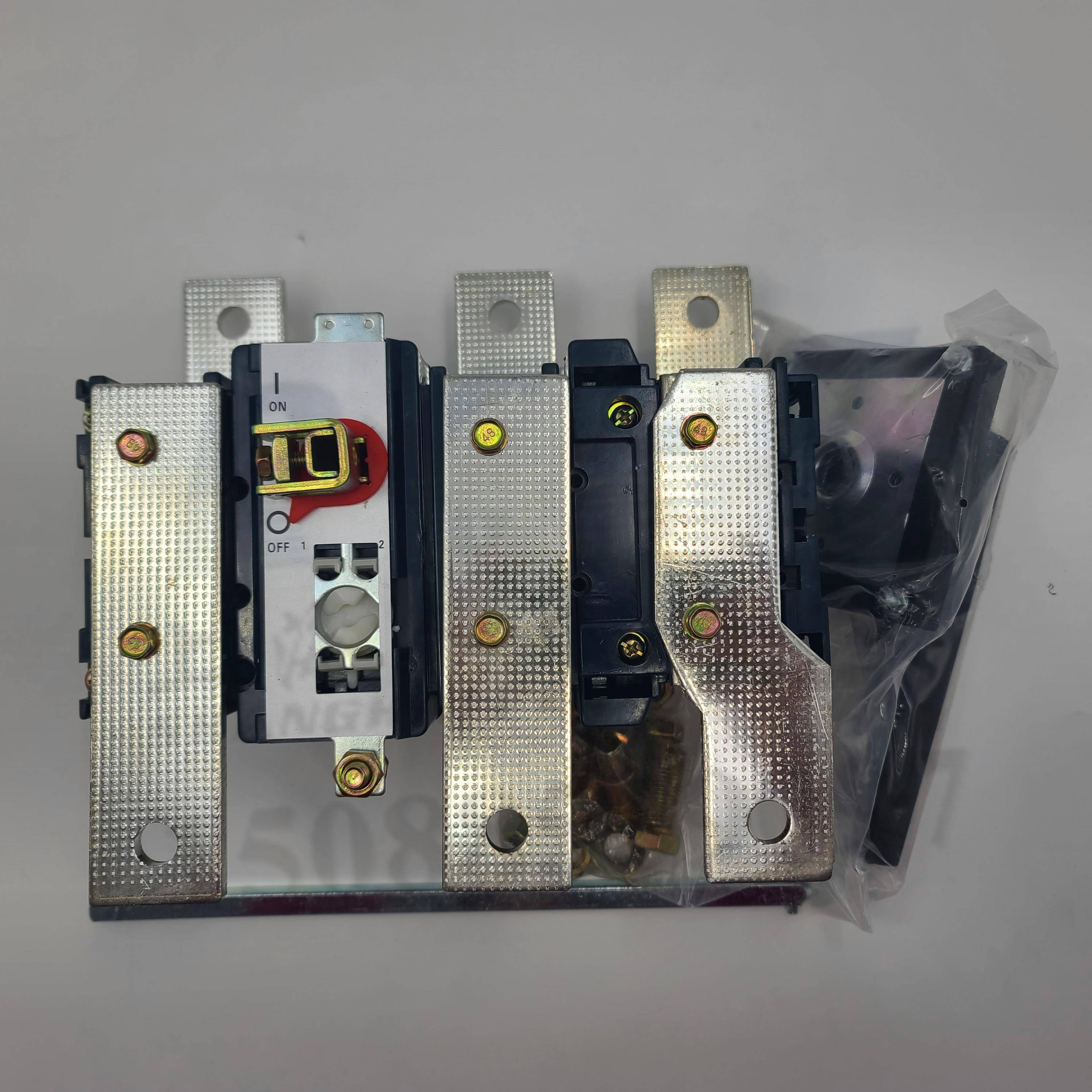 上海人民QP,HH15(QP)-1000/800/3P手动转换隔离开关800A1000A紫铜