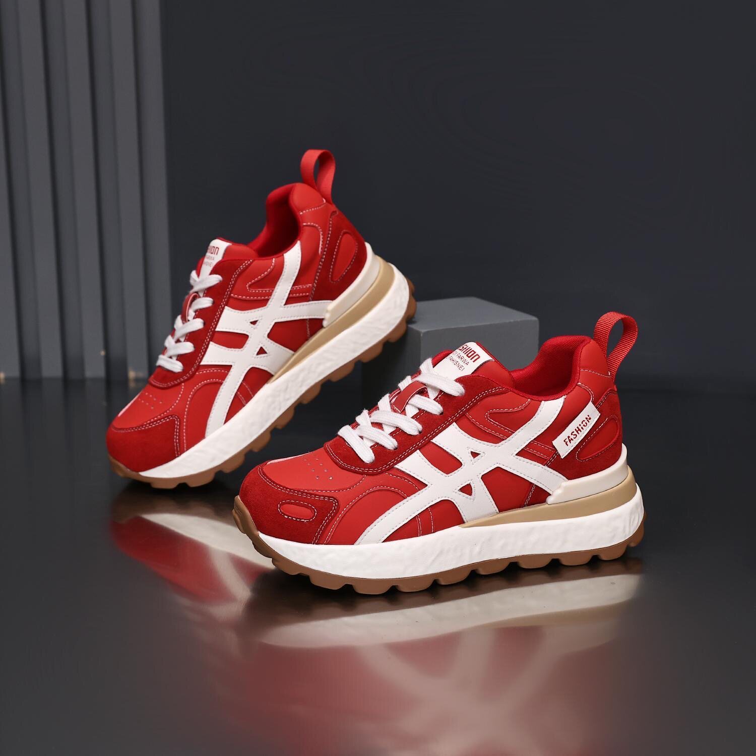 2025新款老爹鞋女轻便软底