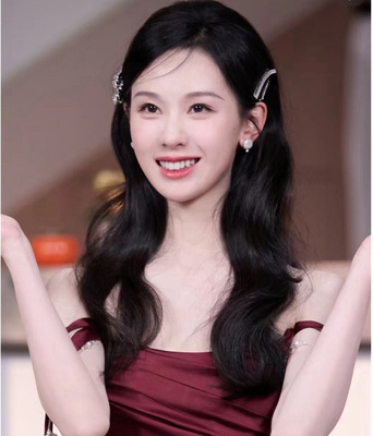 捡漏小众珍珠耳钉 告别烂大街圆珠 天然淡水扁圆纽扣珍珠  显脸小