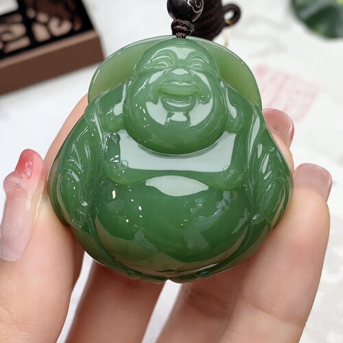 碧玉精品粉绿佛公挂件 玉质细腻 油润光泽 雕刻精湛 线条流畅自然