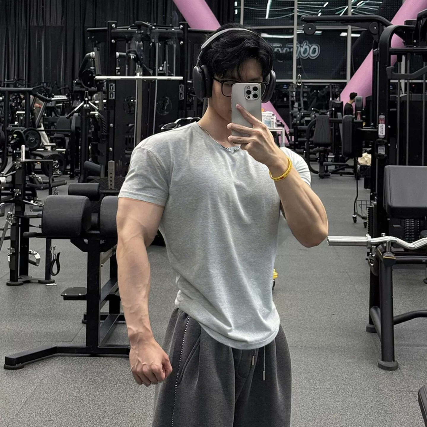 溜淘灰色收袖口纯色短袖男士夏季运动修身正肩T恤显肌肉短袖上衣