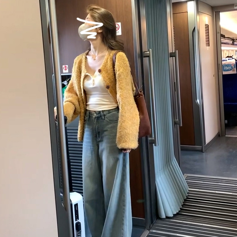 日系慵懒风宽松黄色毛衣外套女秋冬季2024新款高级感开衫针织上衣