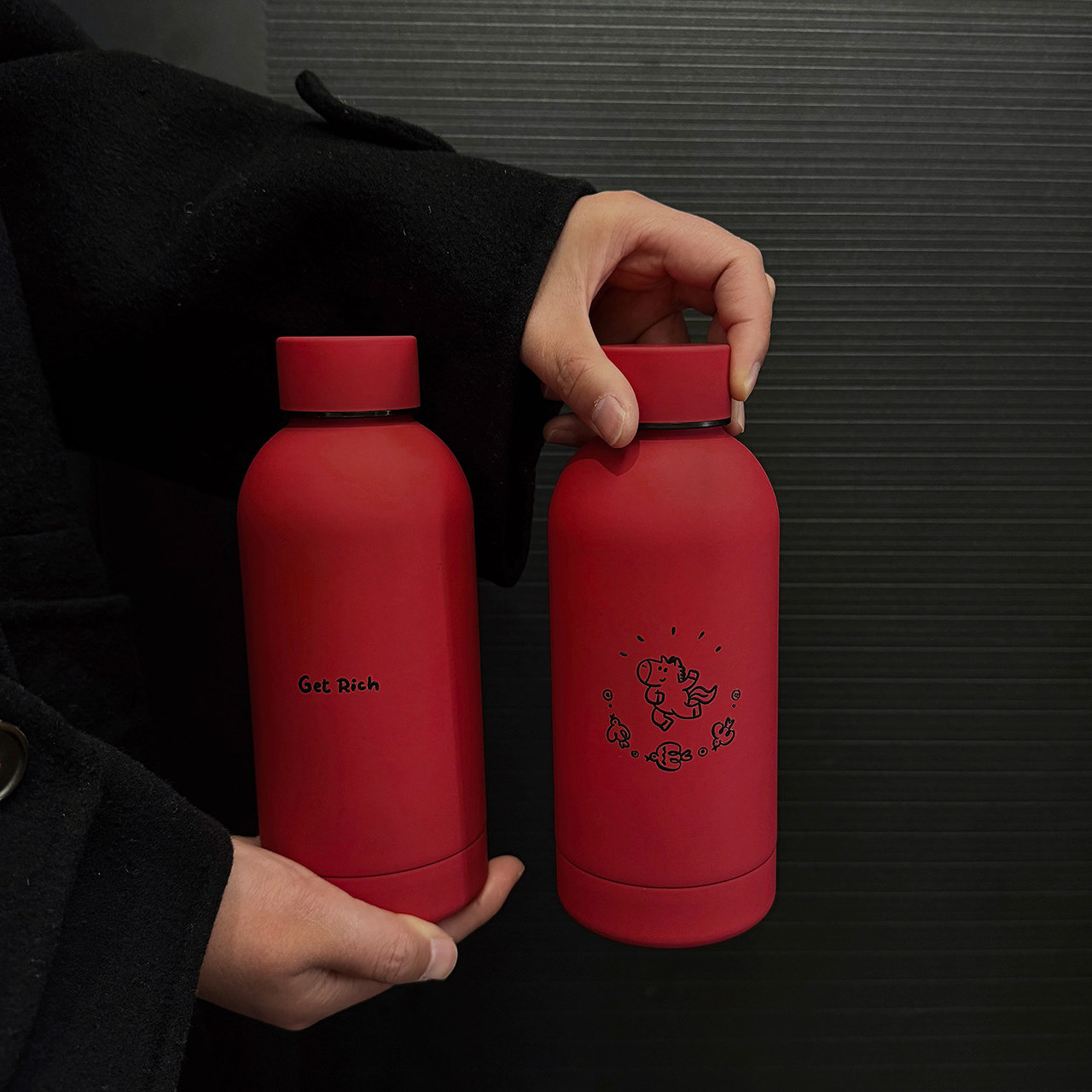 马踏飞燕~原创新年马年红色304保温杯磨砂质感水杯结婚伴手礼物,餐饮具,保冷/保温杯,淘宝优惠券,粉丝福利购,淘宝优惠卷