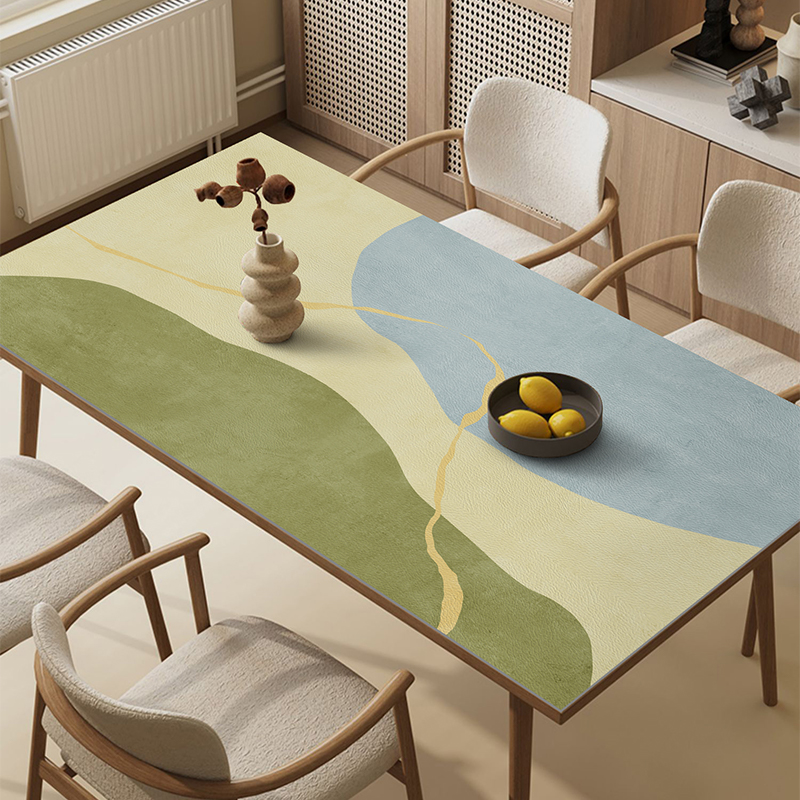 厚度2MM防油防污免洗皮革桌垫