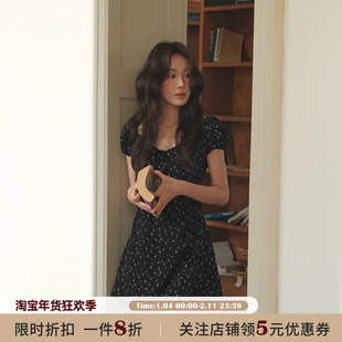 JOCO CHIC黑色法式复古碎花V领连衣裙女2025夏泡泡袖收腰长款裙子