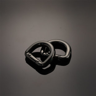 简约金属五金弹簧D扣开口马蹄环扣箱包五金连接扣便携汽车钥匙扣