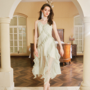 吴谨言同款 连衣裙小众设计 FLONAKED青草绿吊带不规则荷叶边修身