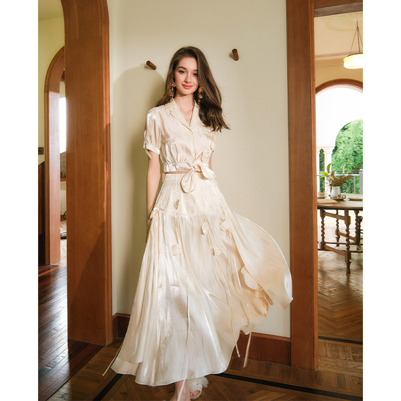 FLONAKED设计师香槟色水光亮纱花朵短袖上衣半裙小众设计