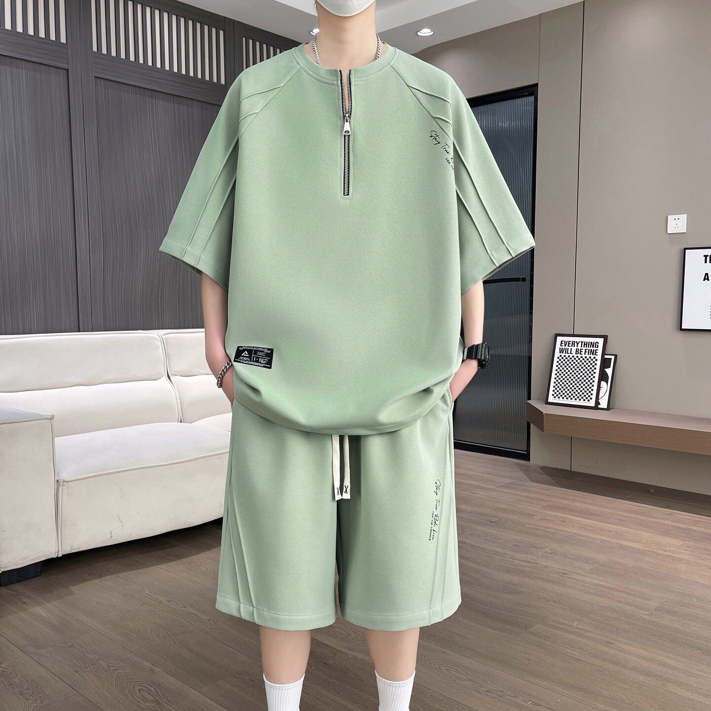 高级感冰丝套装男装夏季潮牌半拉链短袖短裤休闲运动一套搭配衣服