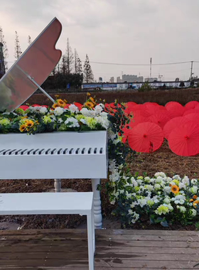 钢琴户外道具玖乐金属祝福欧式