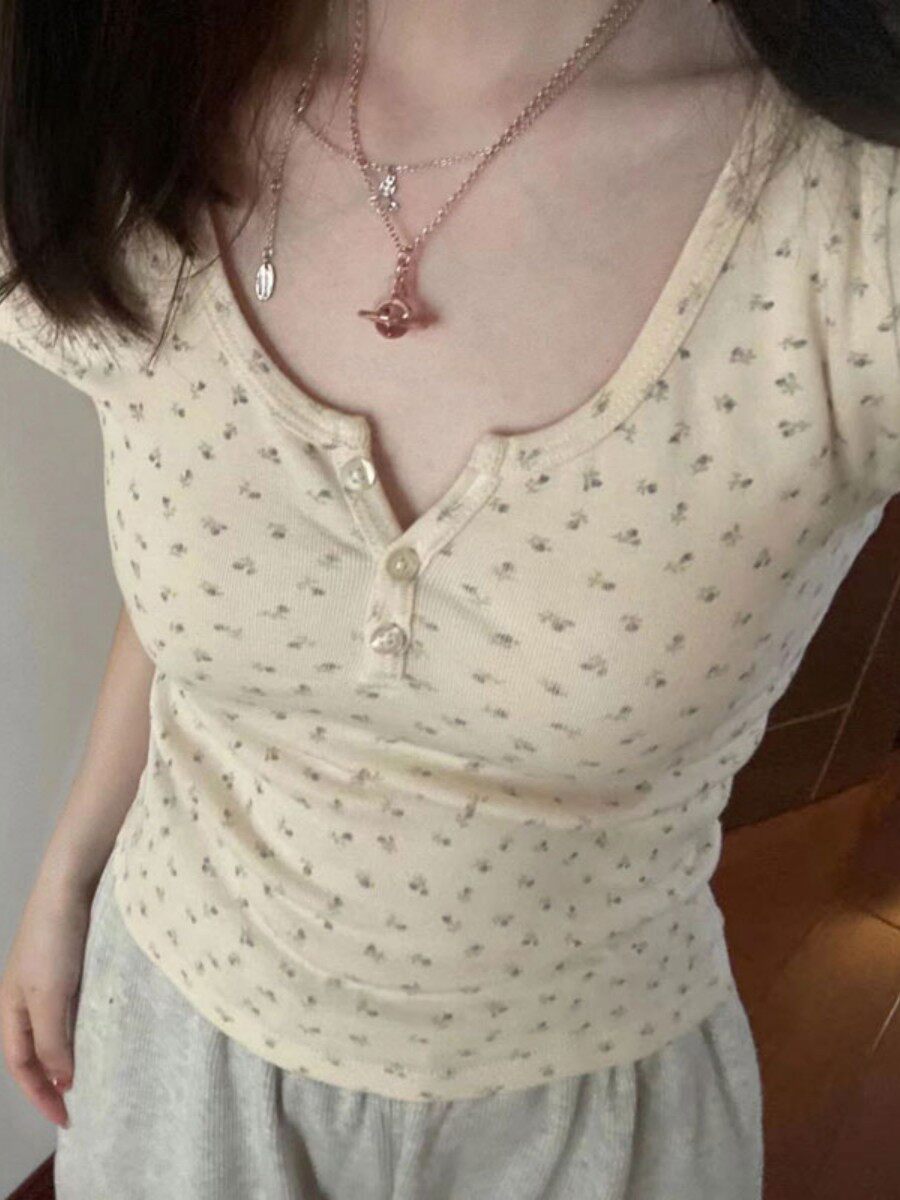 RETRO SMALL FRESH FLORAL SHOULDER SHORT SLEEVE T-SHIRT WOMENS SUMMER 2024 NEW PURE LUST STYLE SWEET AND SPICY TRIM TOP INS