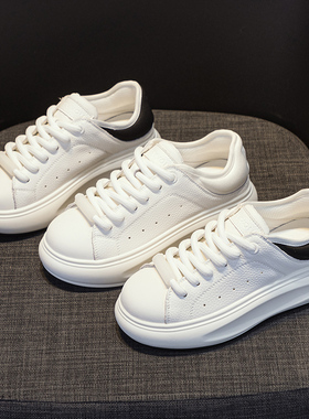 爆款小白鞋女ins潮2026春夏季新款时尚板鞋厚底透气单鞋休闲运动