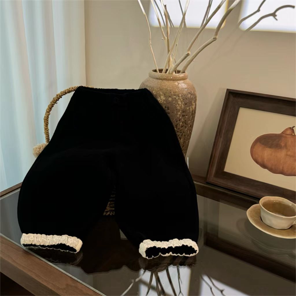 品牌女宝宝2024冬季新款舒适保暖灯笼裤子女.童加绒黑色花边洋气