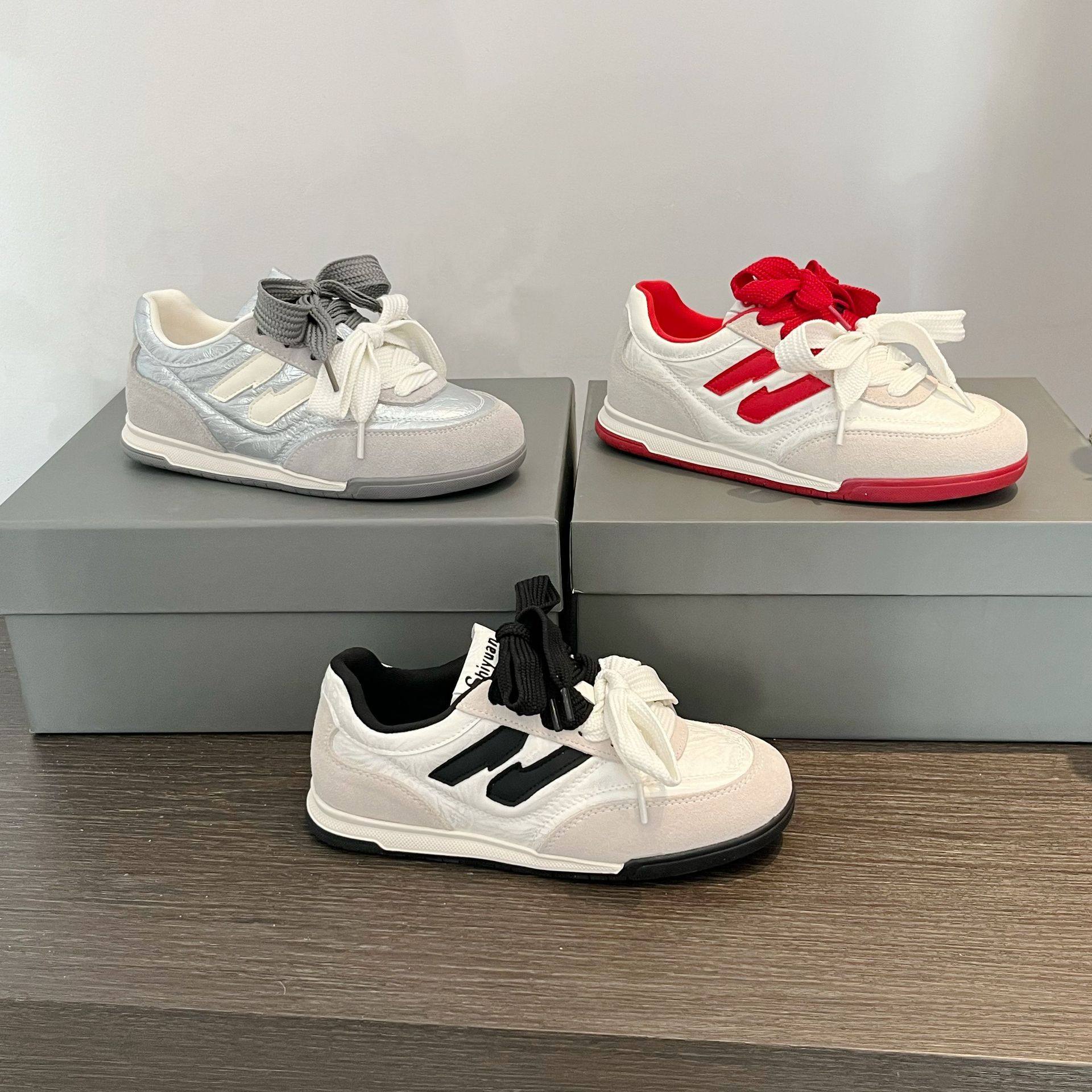 2026春季新款百搭德训鞋女真皮平底休闲运动鞋子软底阿甘跑步鞋,女鞋,时尚休闲鞋,淘宝优惠券,粉丝福利购,淘宝优惠卷