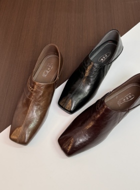 低跟编织深口单鞋女通勤复古方头黑色小皮鞋2026春季新款大码女鞋