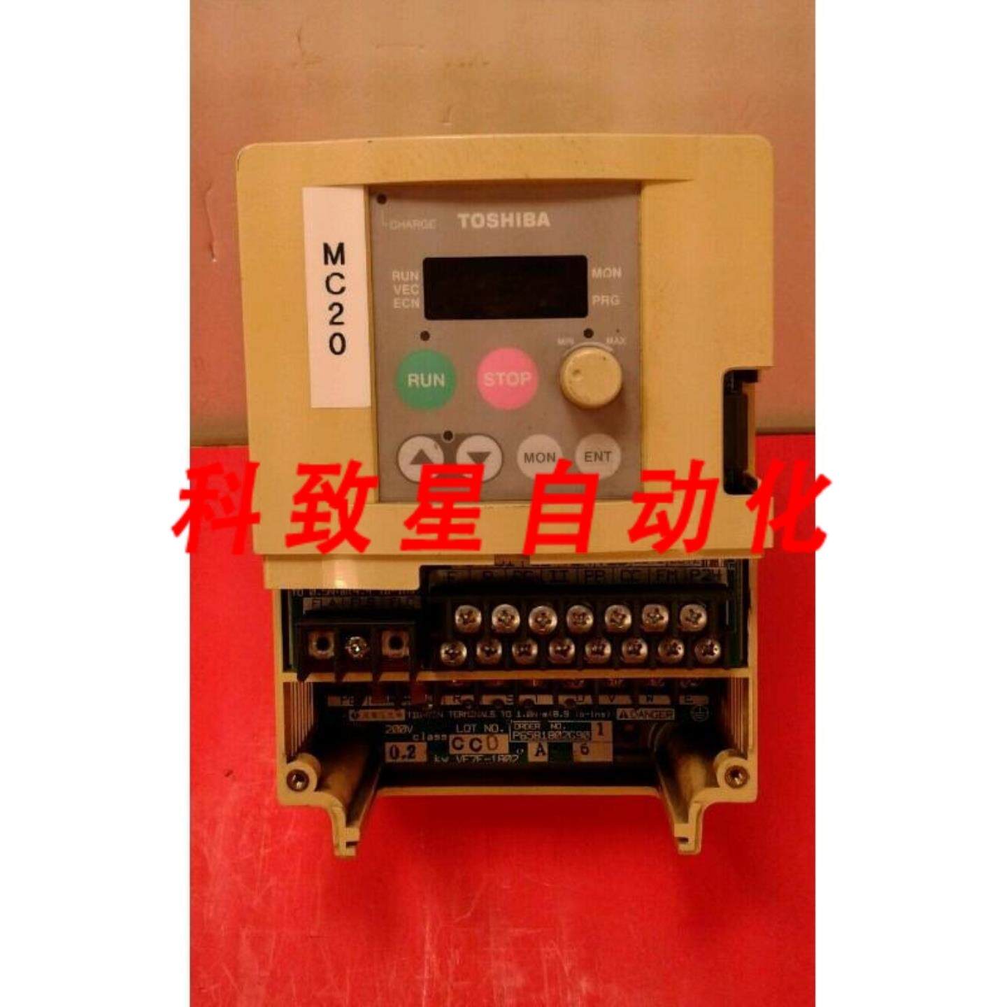 工业配件逆变器VFS7S-2002P-C1 1相200240V 15A 06KVA 1E