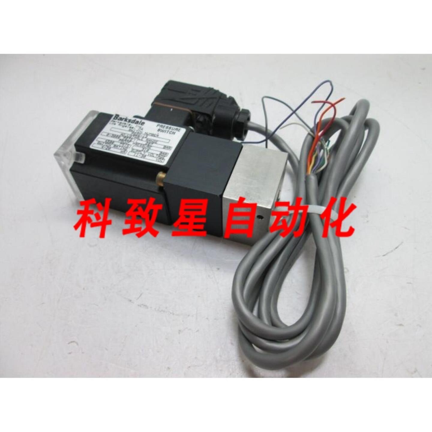 工业配件PS2G-13压力开关电压11-30VDC可调压力0-3000PSI