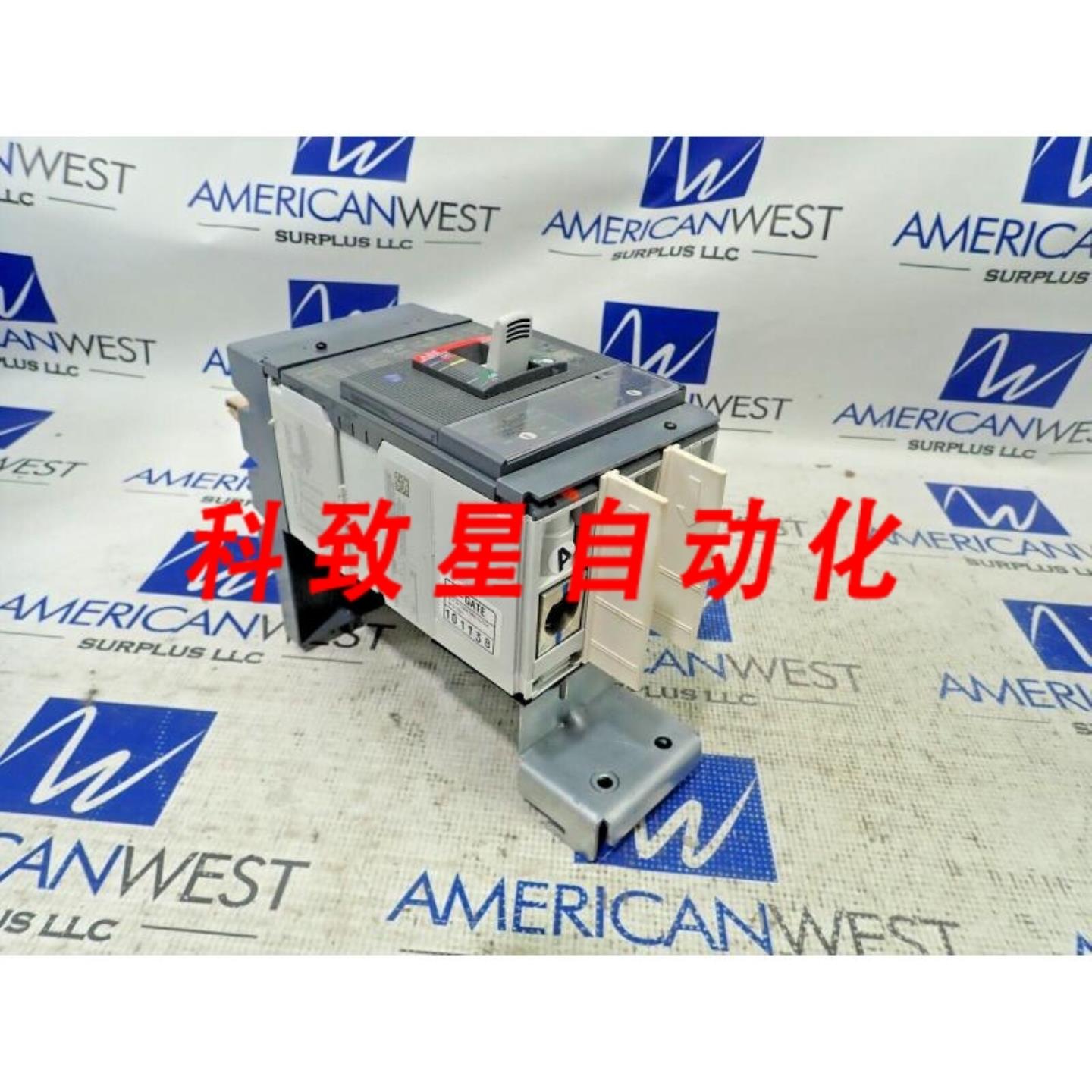 工业配件XT4NU3250BY8000XXX 250安培 600伏3极SACE TMAX断路器