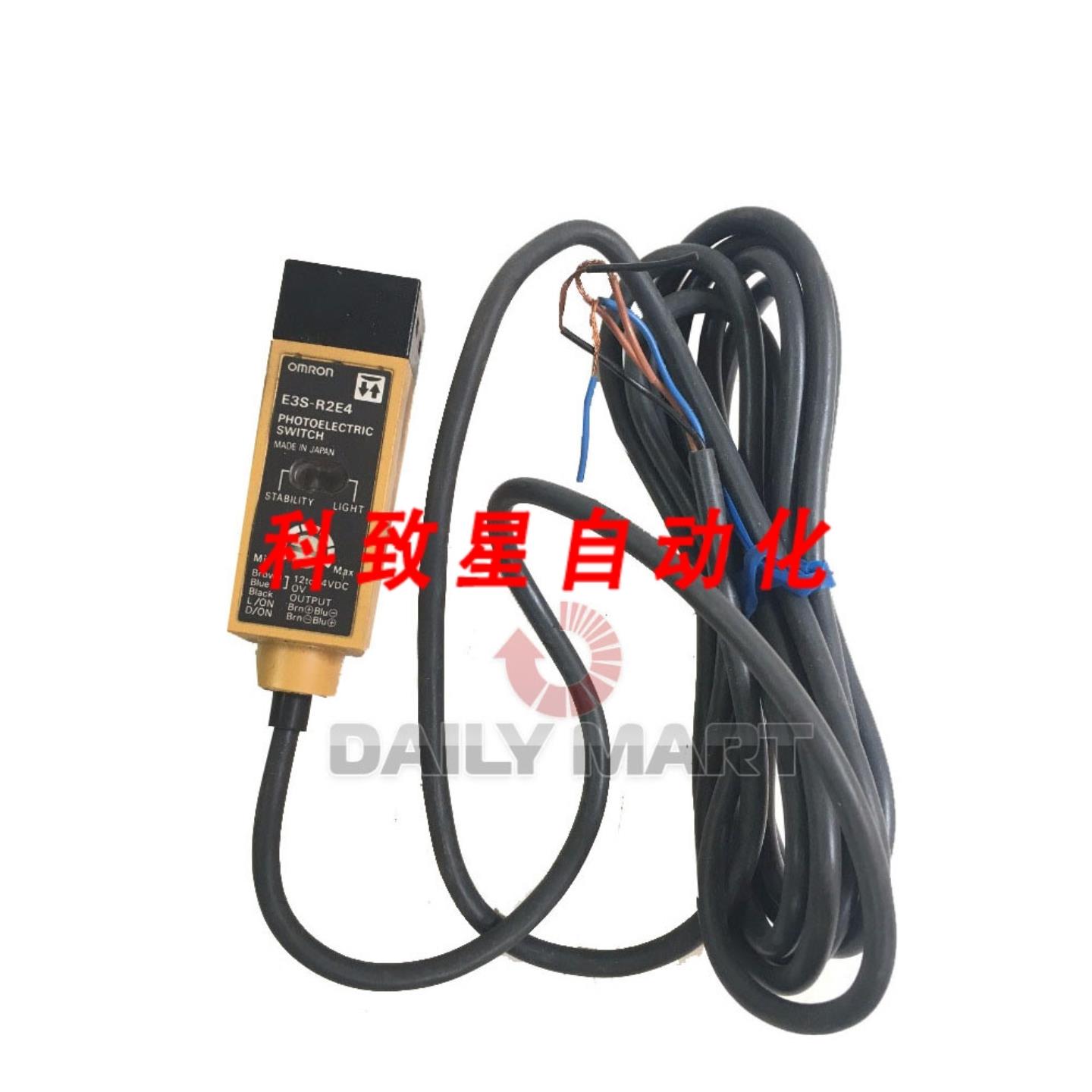 工业配件E3S-R2E4 光电传感器开关 124VDC
