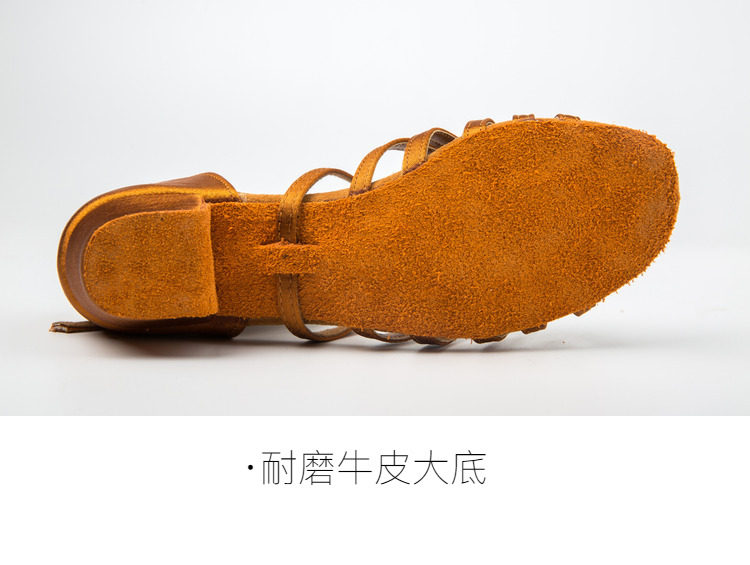 白色儿童拉丁舞鞋女童专业女孩软底夏季少儿新款舞蹈初学者跳舞鞋