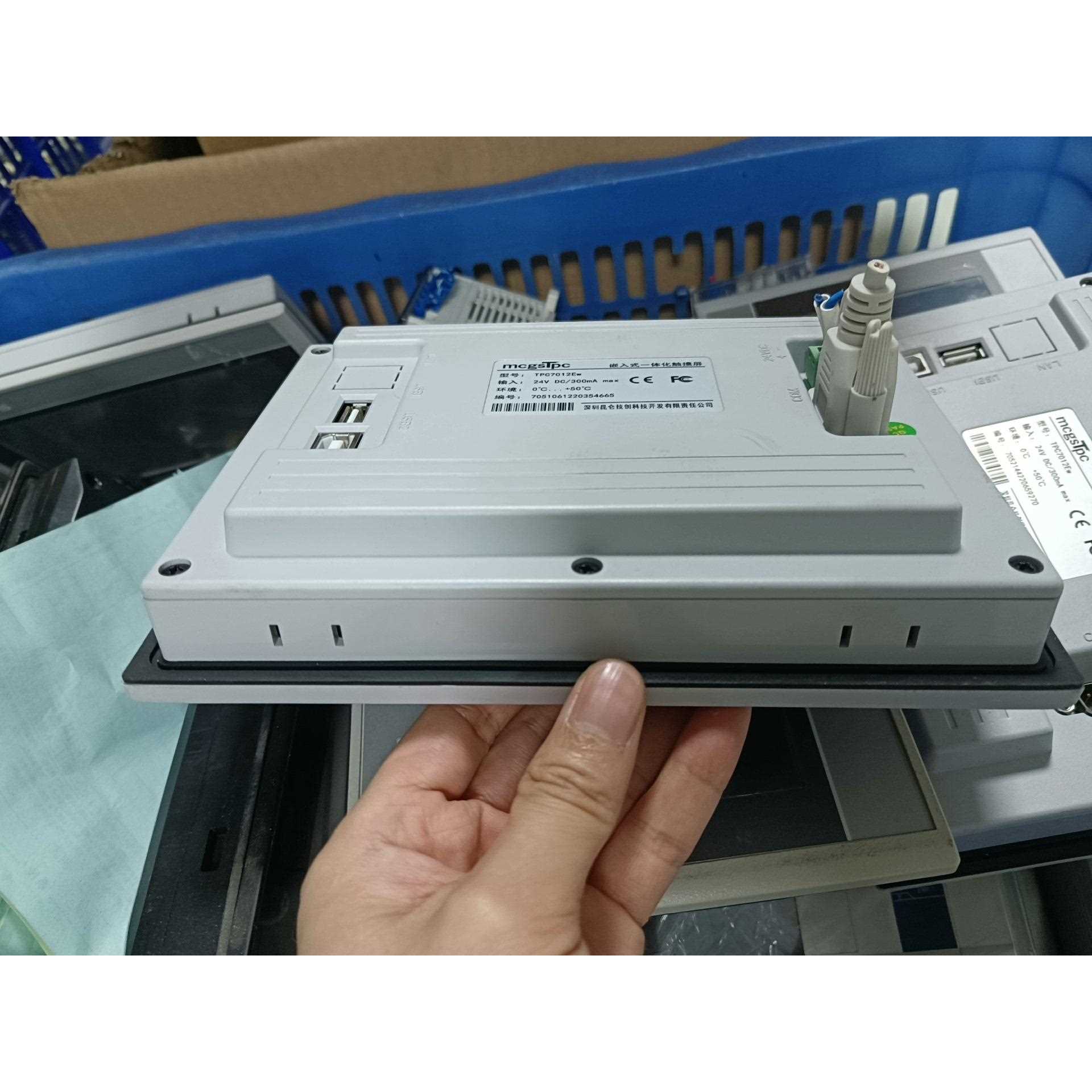 TPC7012Ew二手拆机，昆仑通态品牌，功能完好无损，适合议价
