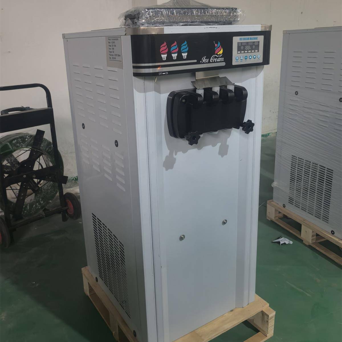 软质冰淇淋机移动摆摊冰淇淋机小型自制全自动软质冰激凌机