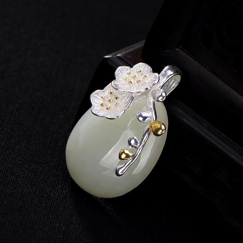 樱花项链仿纯银女项链天然和田玉白玉立体梅花腊梅吊坠挂坠锁骨链